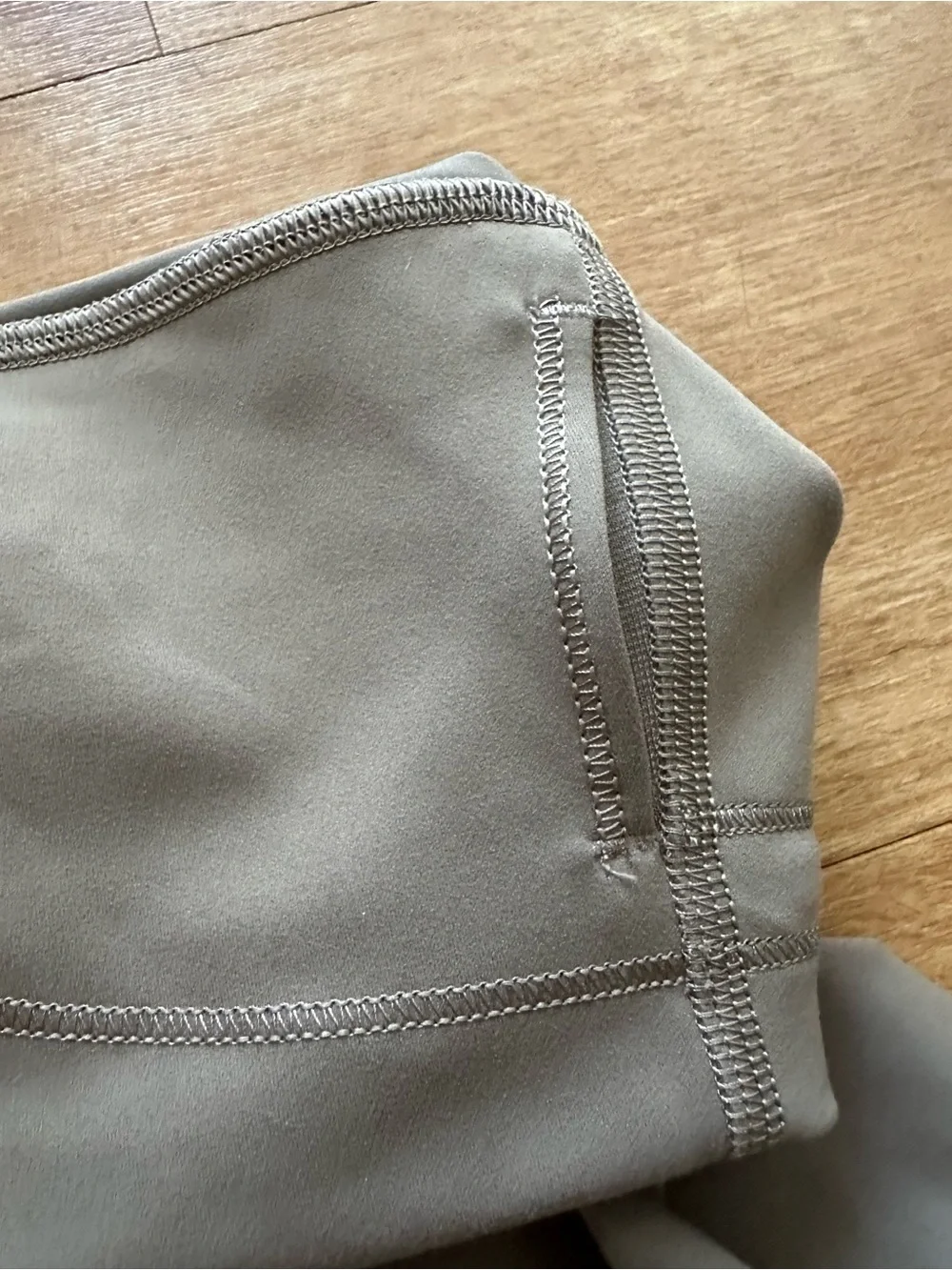 Lululemon Wunder Train HR Crop 23